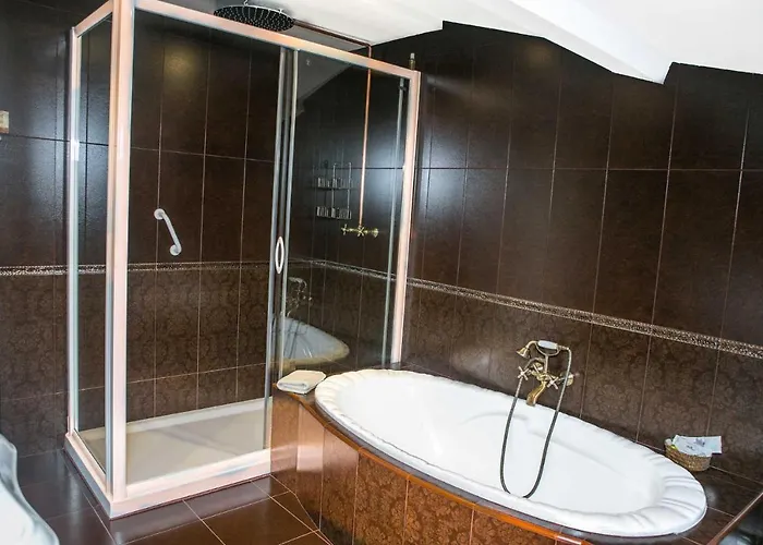 As Seis Chemineas Dağ evi San Julian De Sales