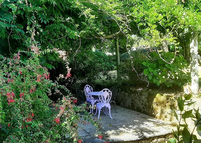 As Seis Chemineas San Julian De Sales