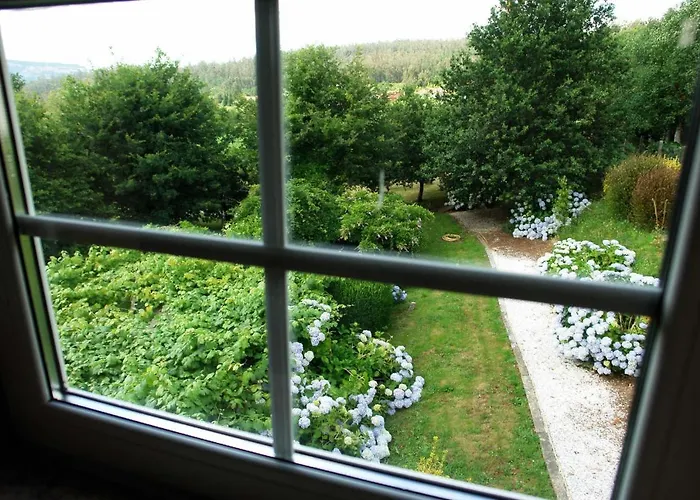 As Seis Chemineas San Julian De Sales