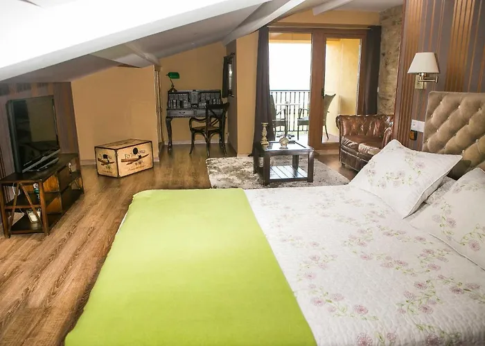 As Seis Chemineas * San Julian De Sales