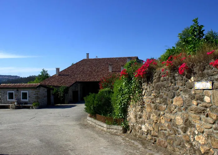 As Seis Chemineas Dağ evi San Julian De Sales